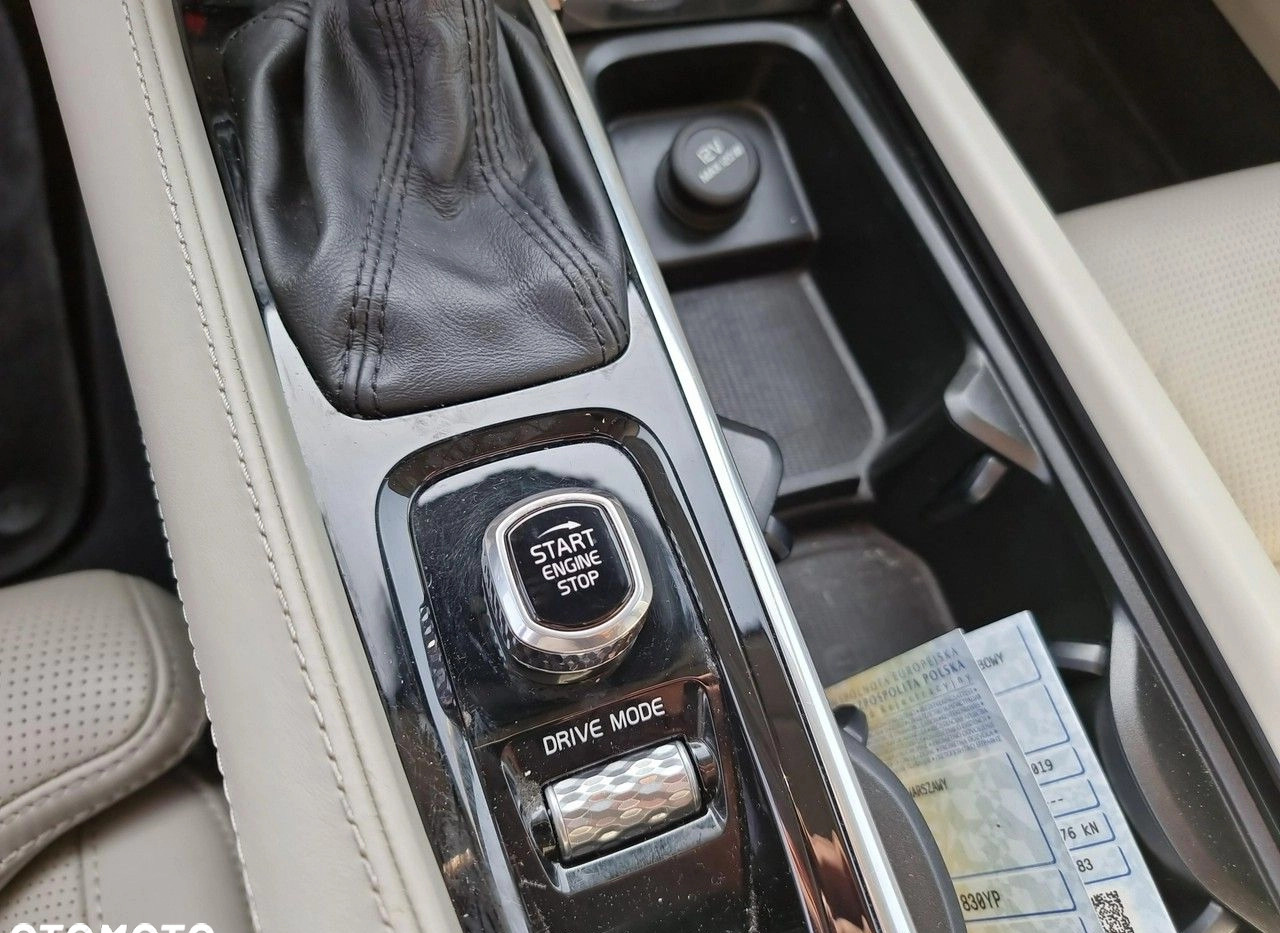 Volvo V90 cena 149000 przebieg: 106117, rok produkcji 2019 z Sieraków małe 379